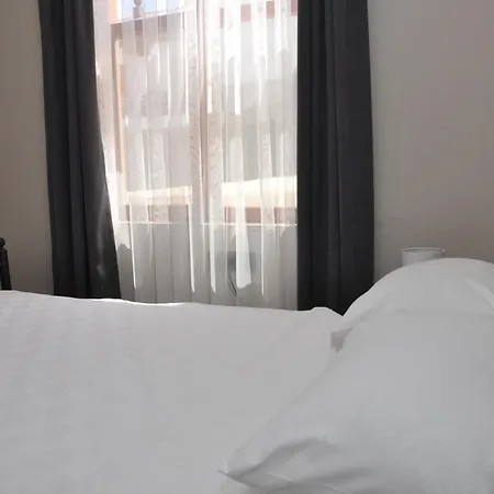 La Casa Carina 2*