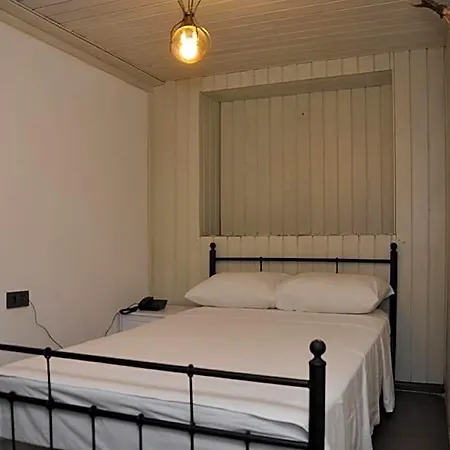 La Casa Carina Hotel