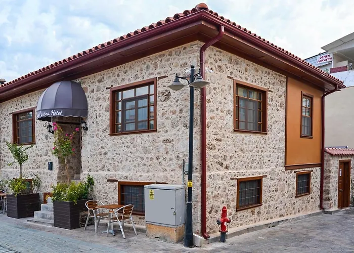 Отель La Casa Carina Анталья